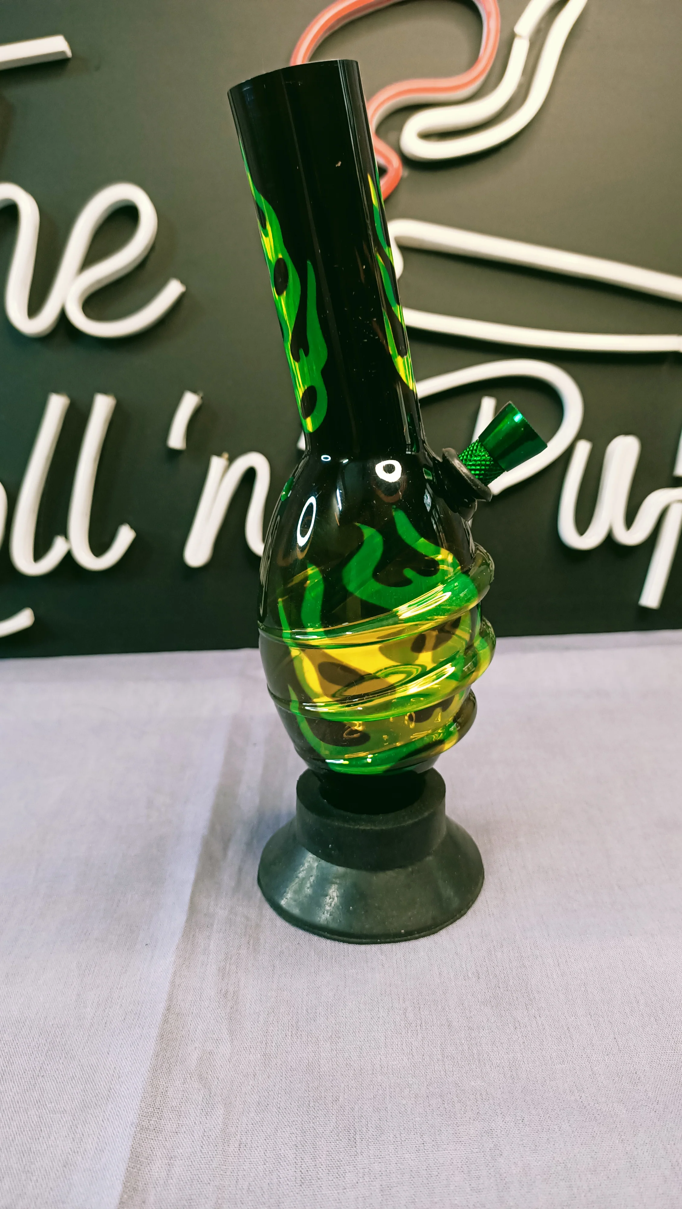 Acrylic Bong (8 inches 30mm) Assorted Design - Image 3