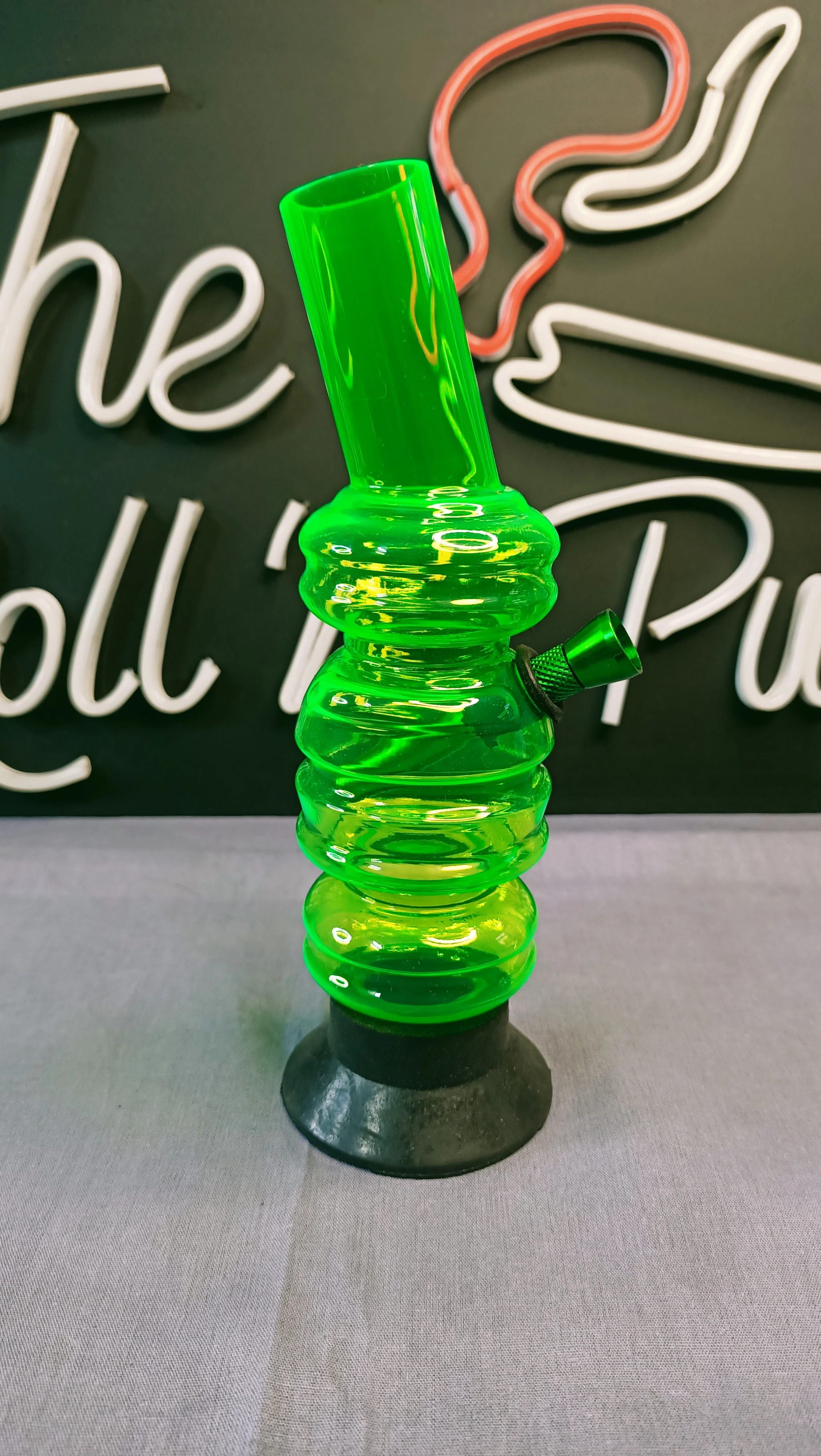 Acrylic Bong (8 inches 30mm) Assorted Design - Image 4